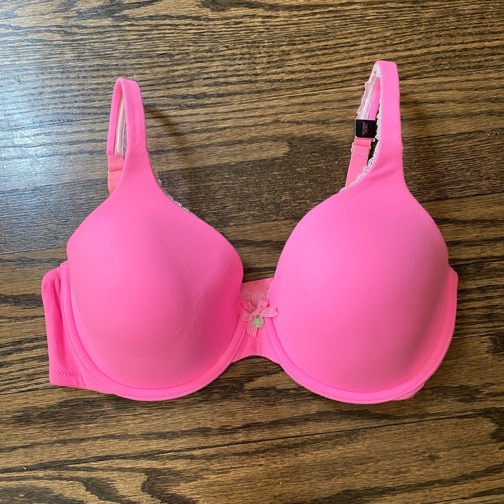 NWOT Body by Victoria Victoria’s Secret Bra
